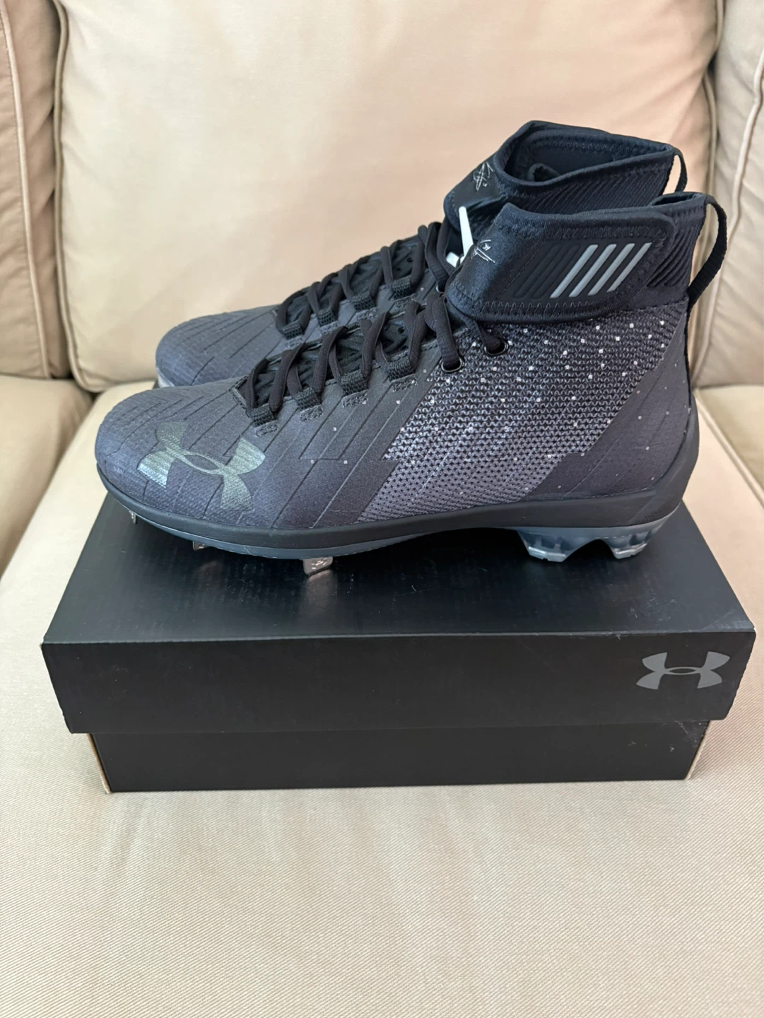 Under Armour Baseball Cleats - photo 3