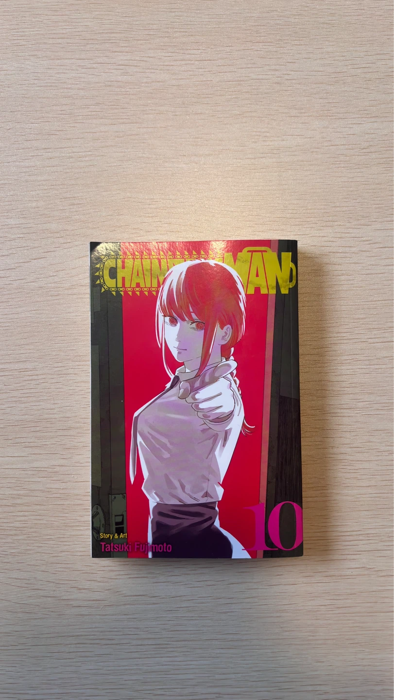 Chainsaw Man Manga Volumes 1 & 10 - photo 2