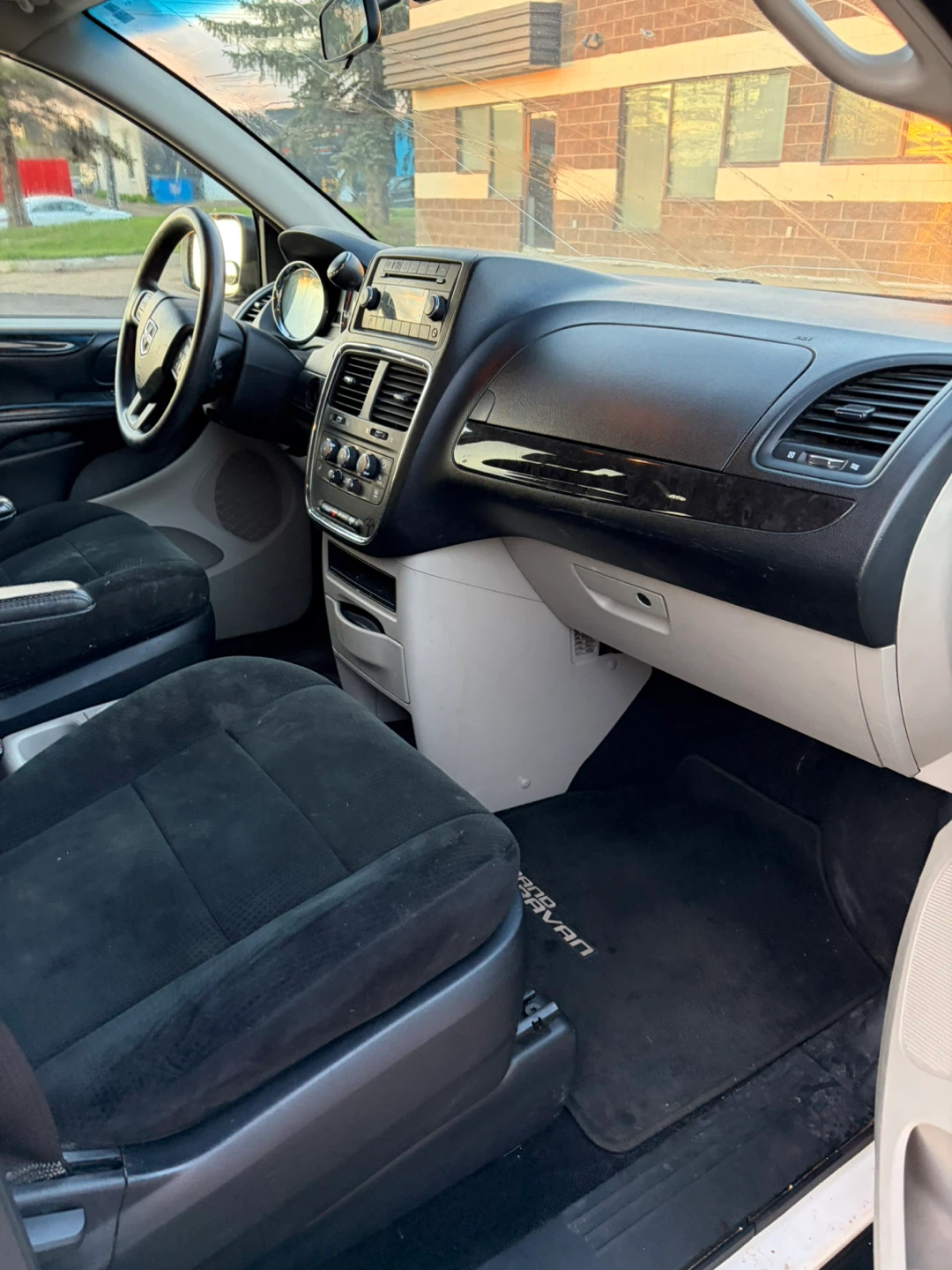 2012 Dodge Grand Caravan - photo 5