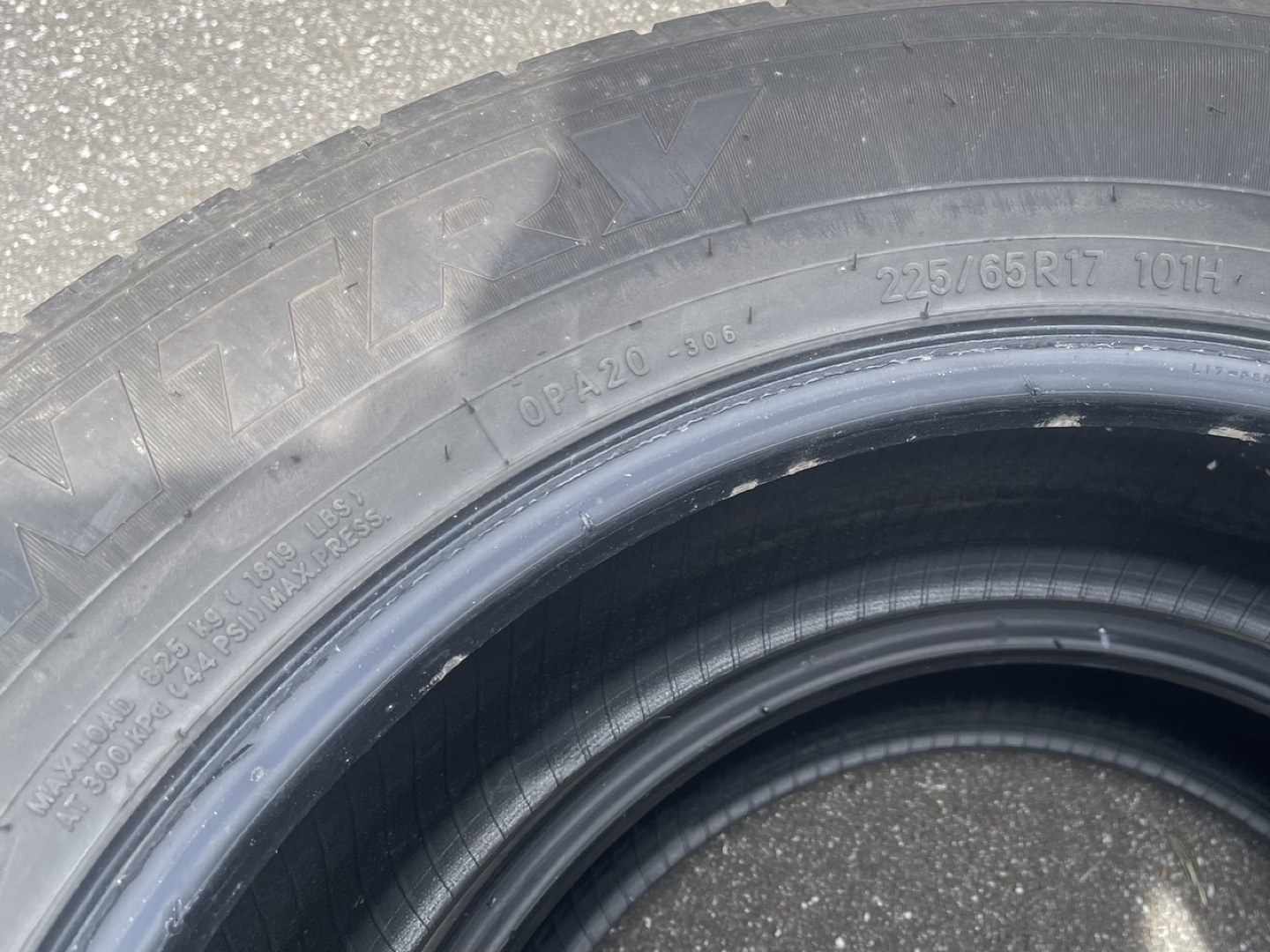 225/65R17 Tires - photo 4