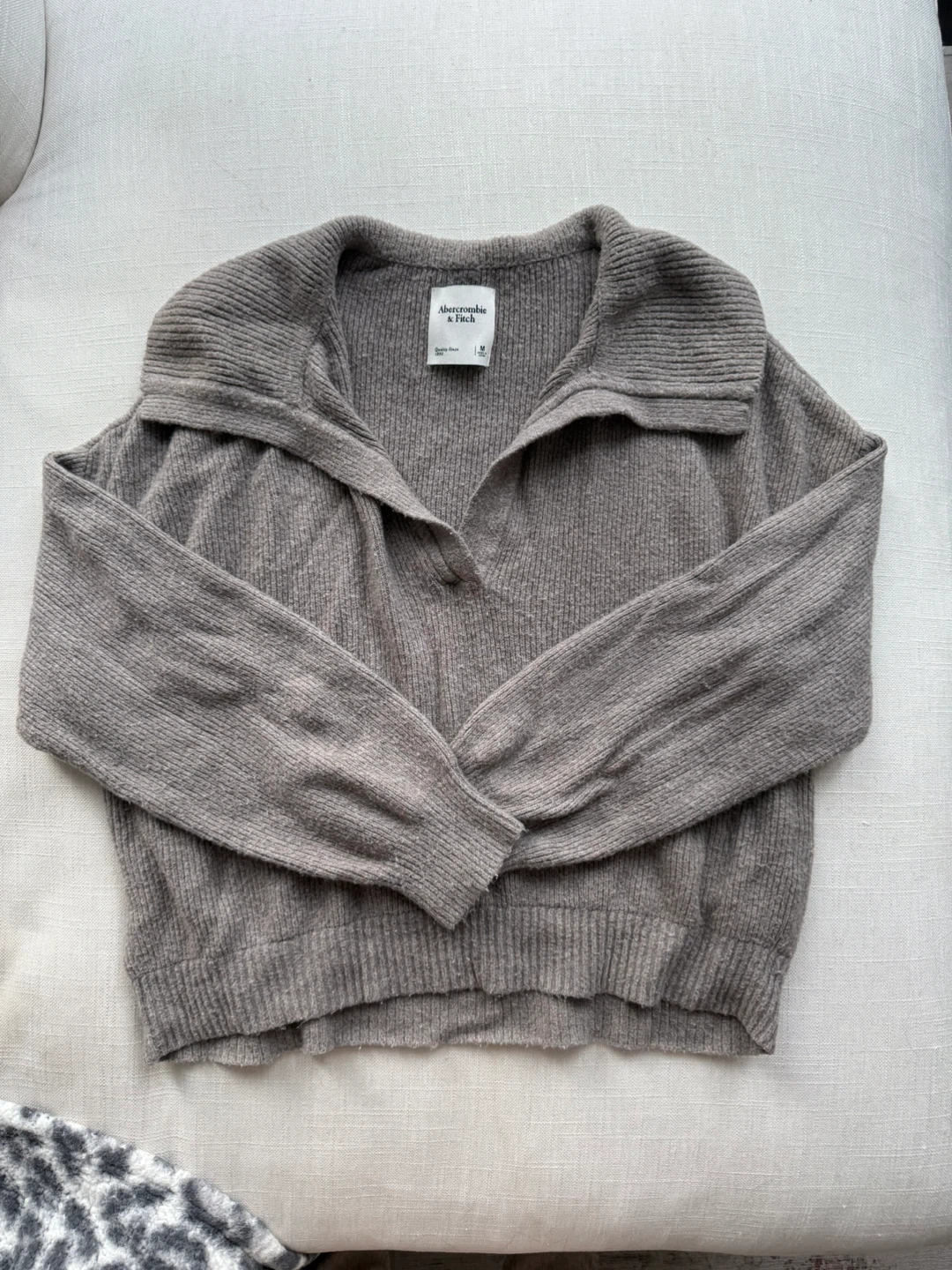 Abercrombie & Fitch Sweater Size M