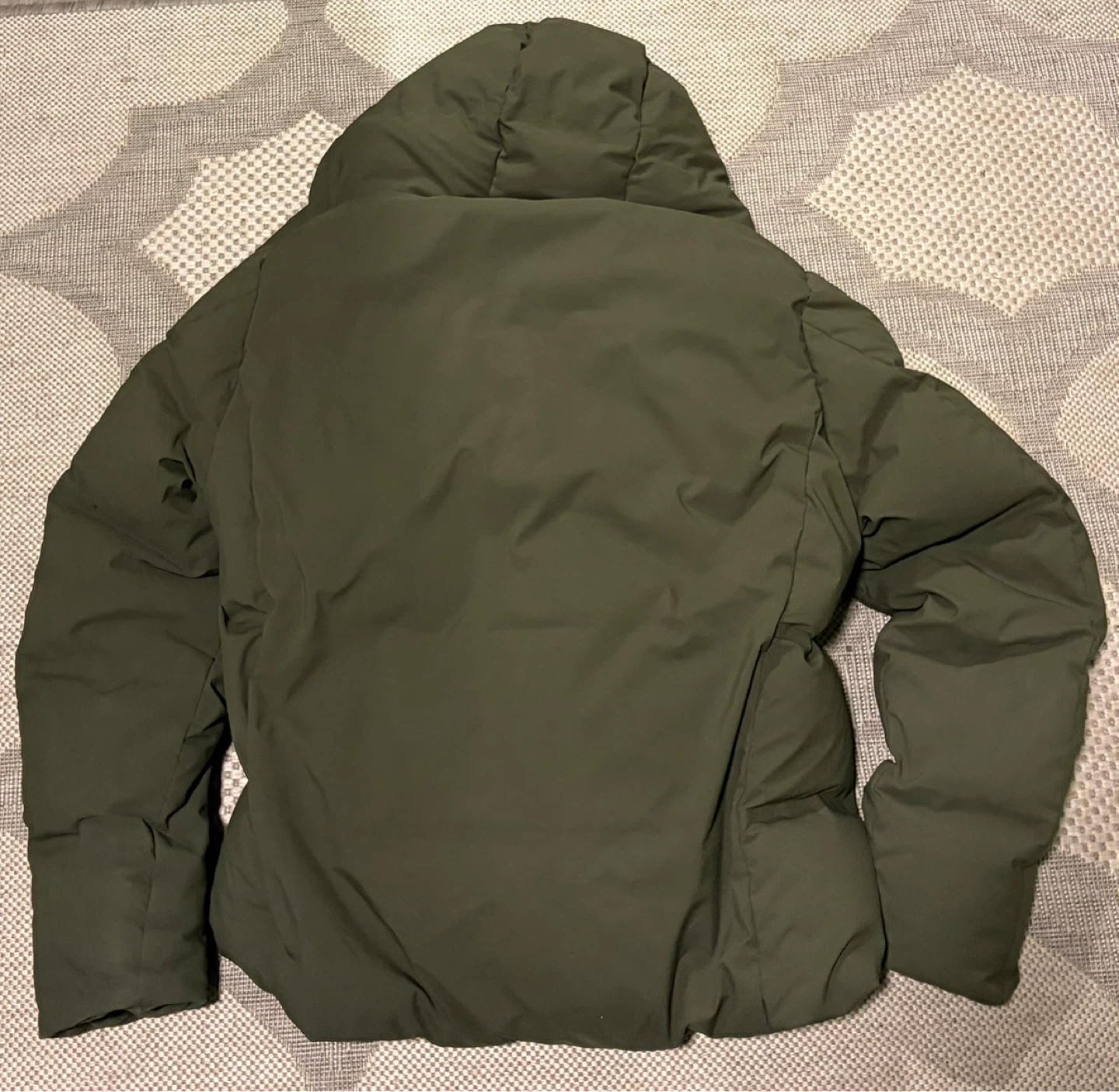 UNIQLO Seamless Down Jacket - Size S - Excellent Condition - photo 2