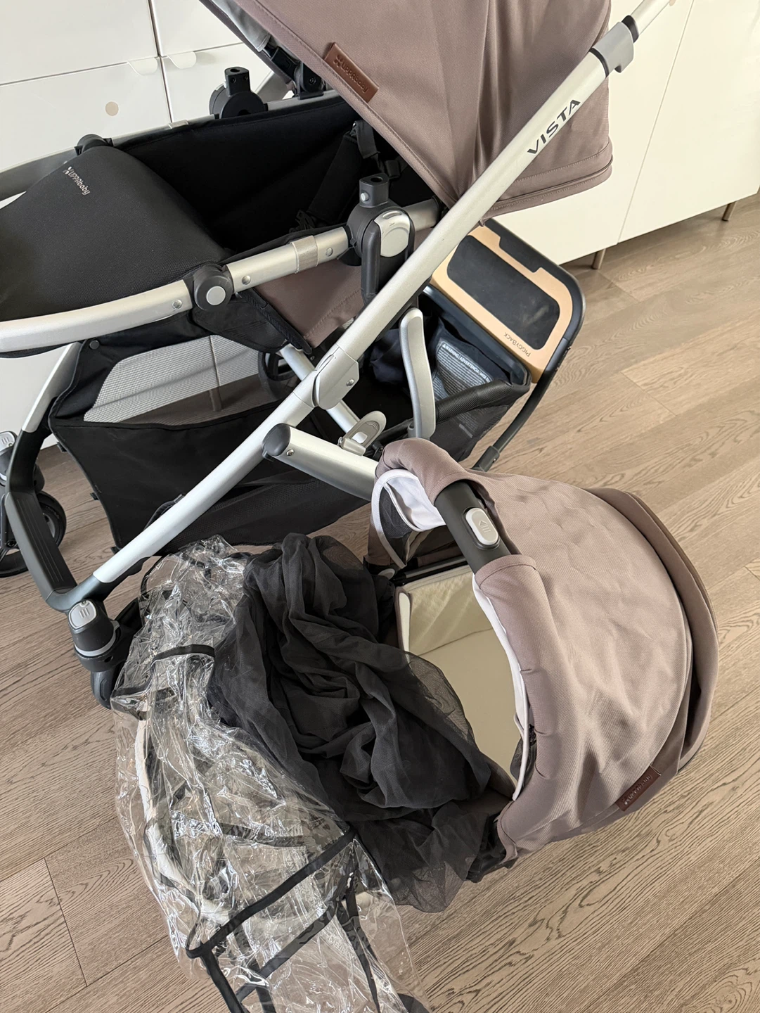 UPPAbaby Vista v2 Stroller with Bassinet and piggyback - photo 2