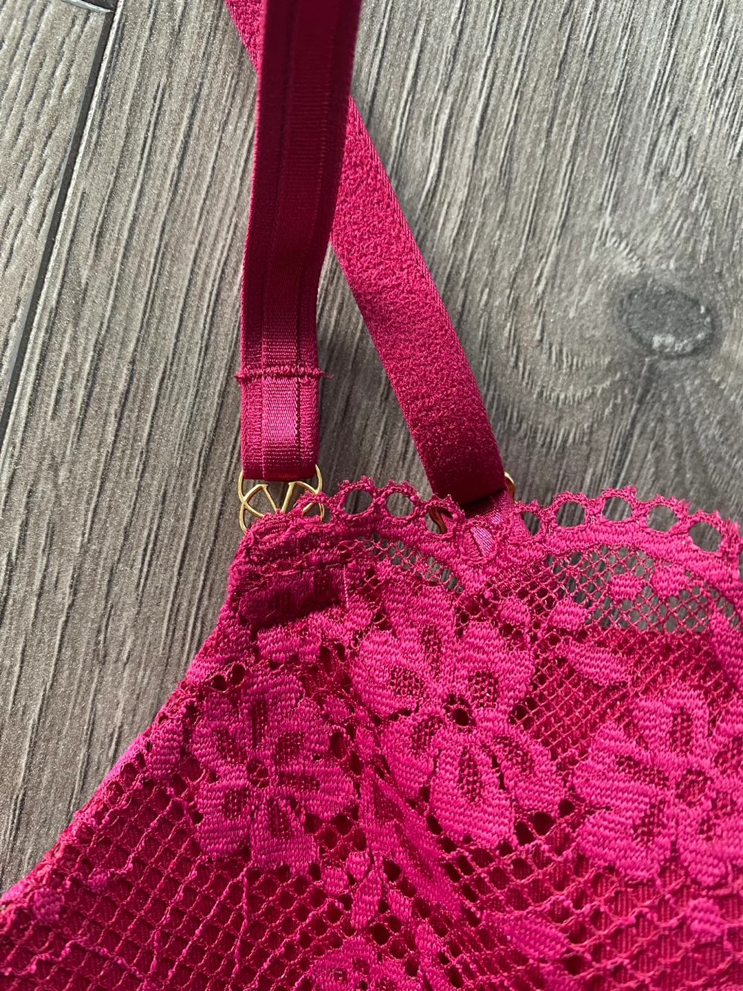 Victoria’s Secret Lace Straight-Neck Lounge Bra - photo 3