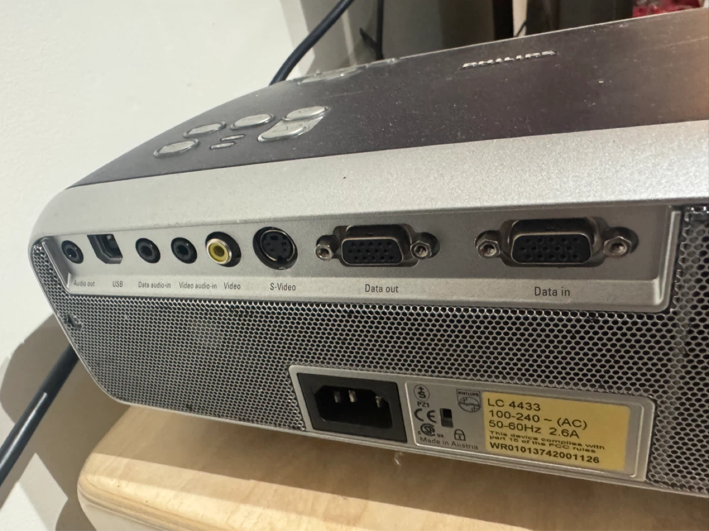 Philips LC 4433 Projector