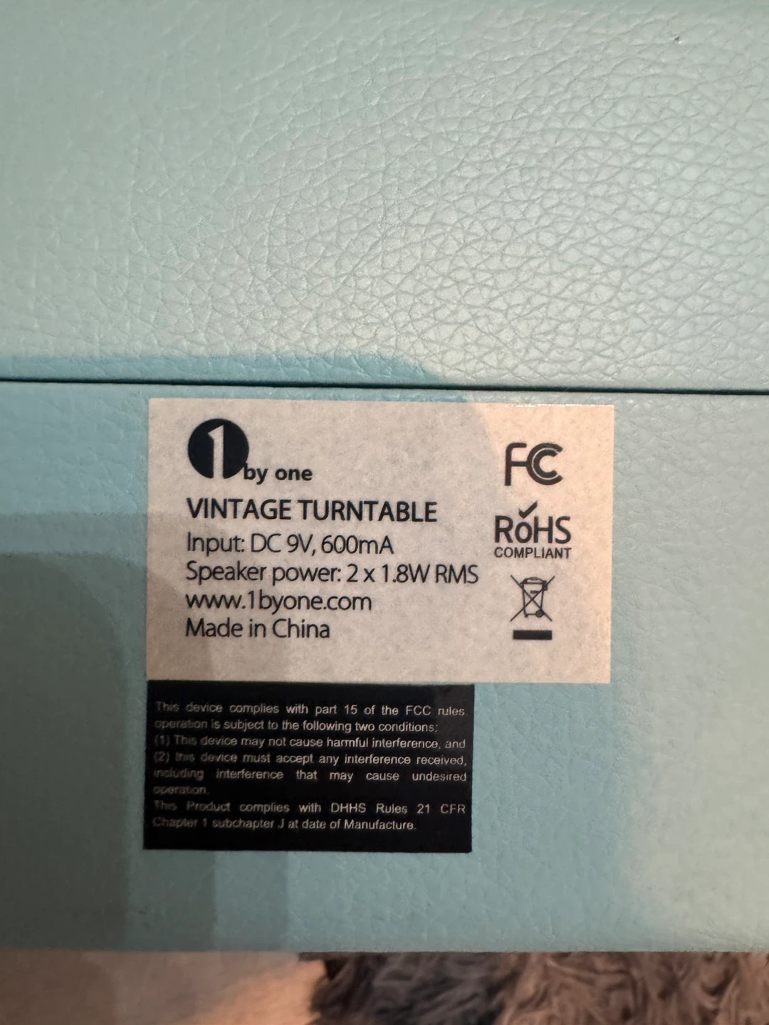 1 by one Vintage Turntable