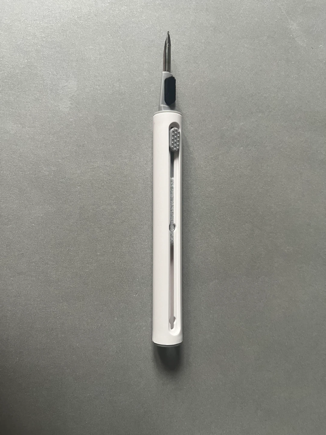 Apple AirPods Pro (2nd generation) with Charging Case - photo 4