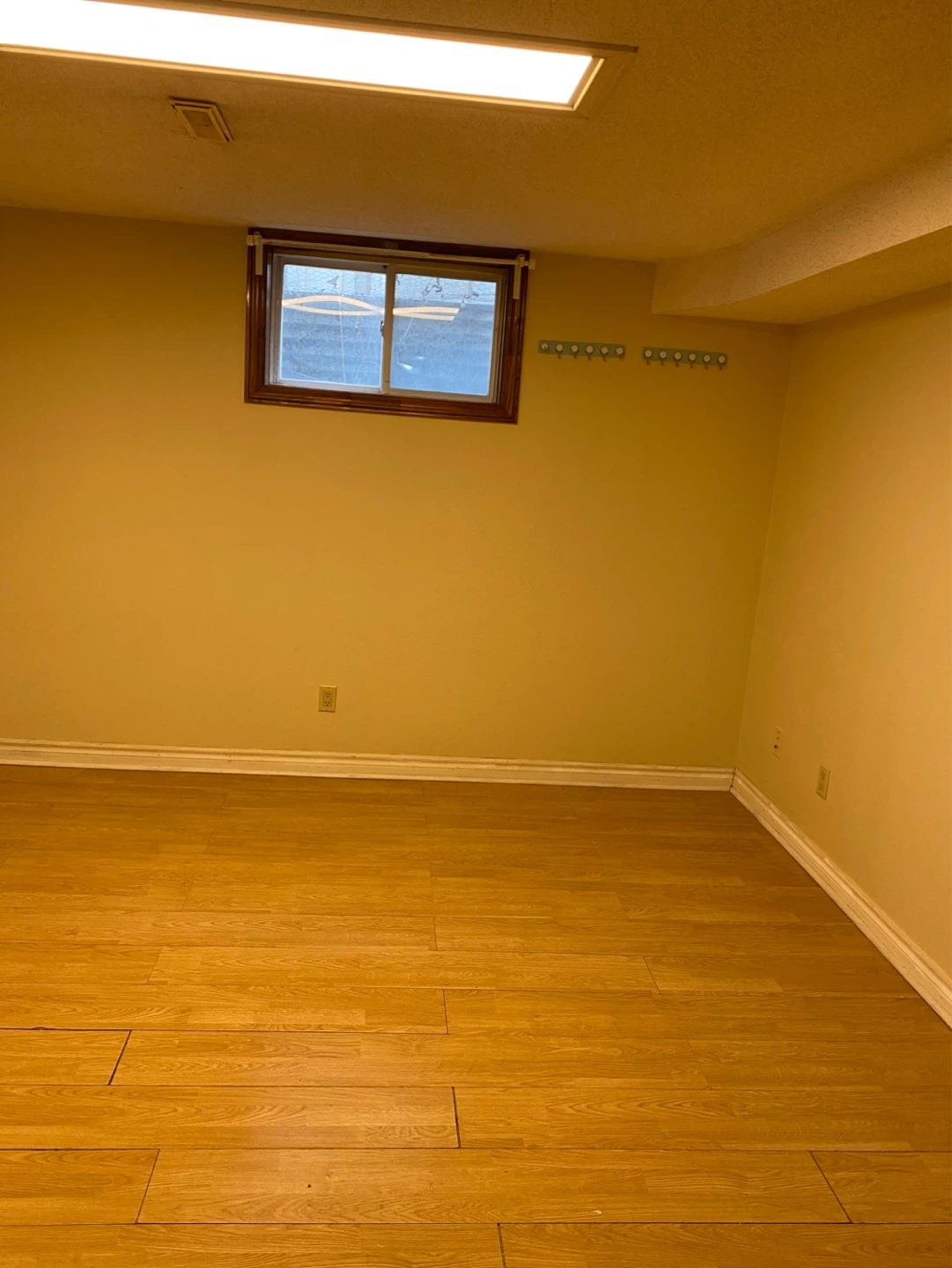 Basement Apartment for Rent – Meadowvale & Sheppard