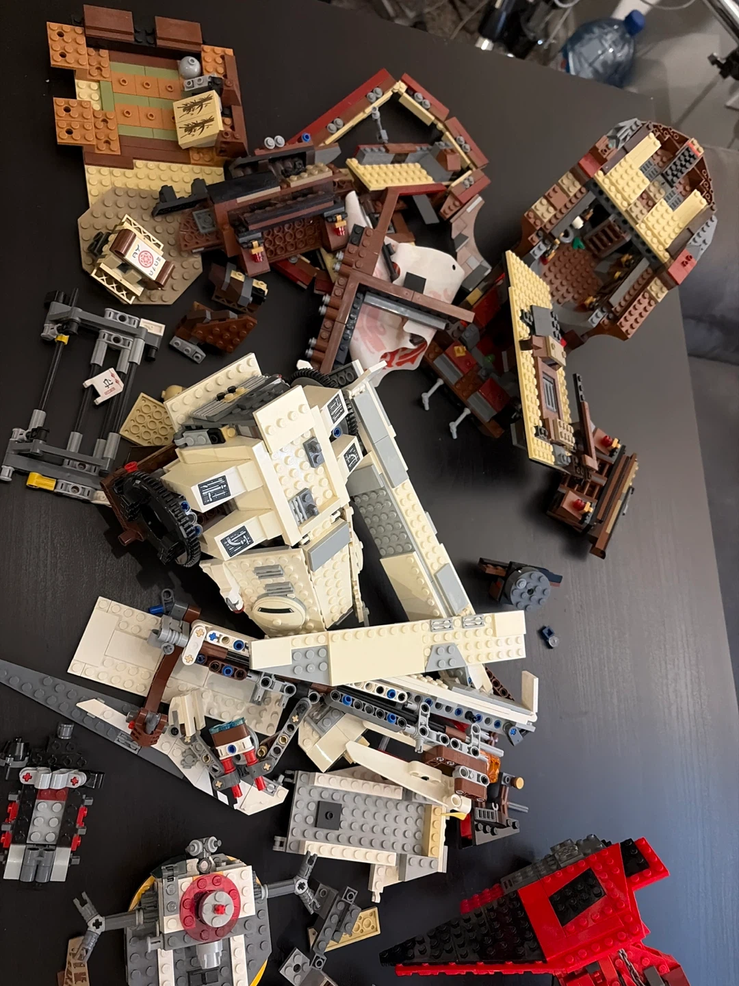 LEGO Bricks and Minifigures and complete sets - photo 3
