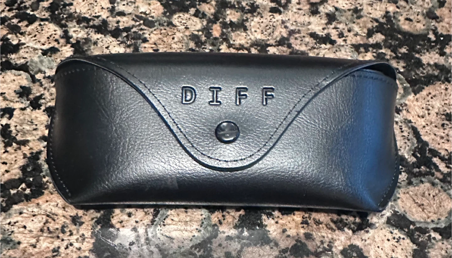 Women’s DIFF Aviator Sunglasses with Case - photo 2