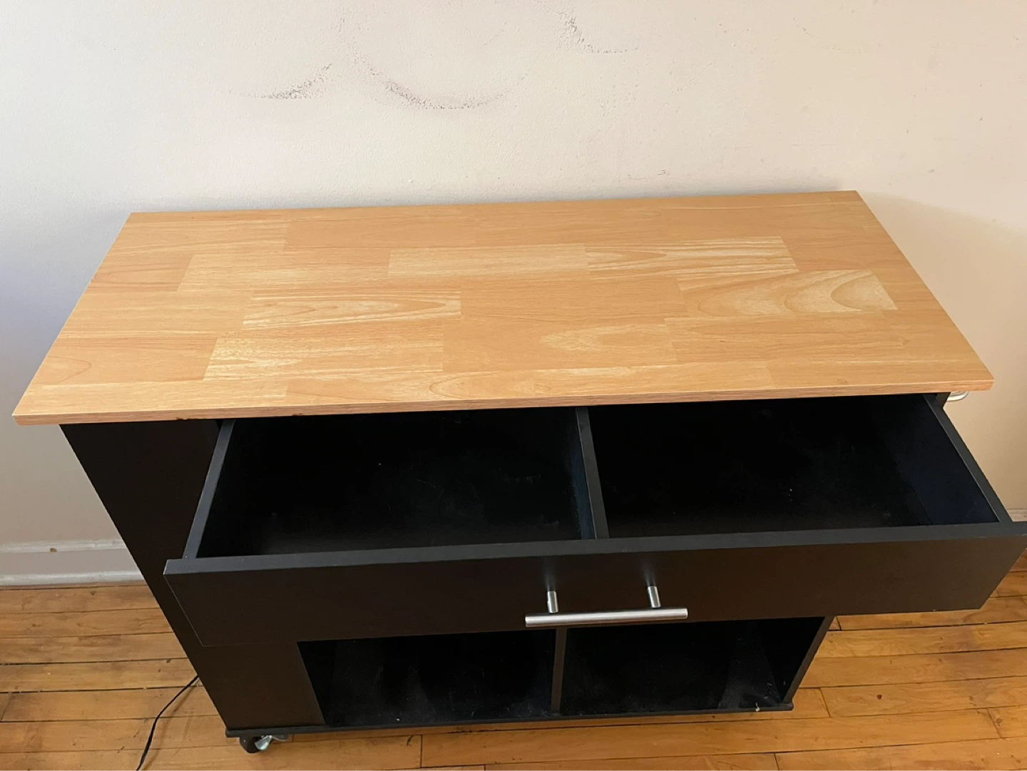 Kitchen counter/storage - photo 3