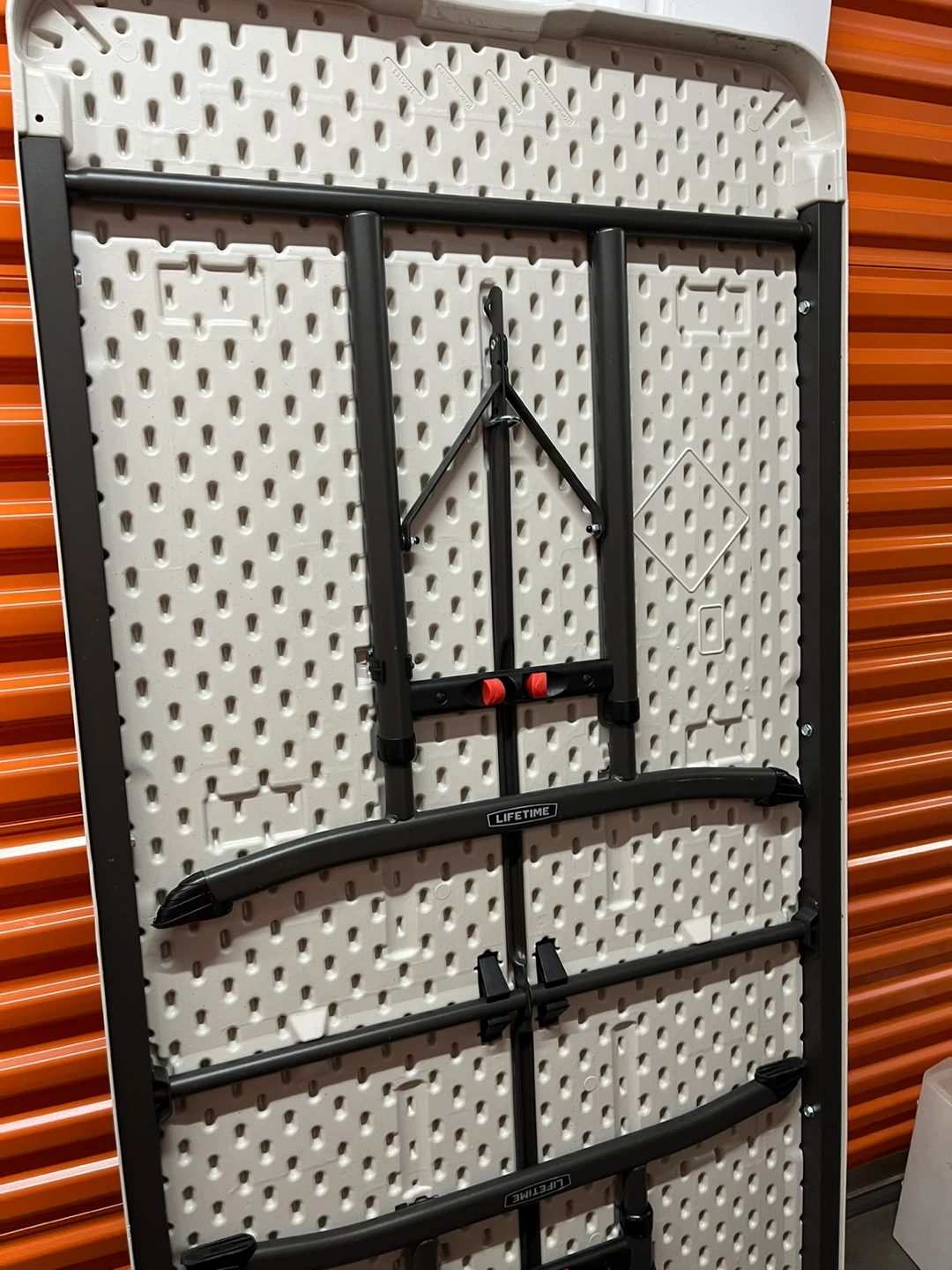 Lifetime 6-Foot Table - photo 2