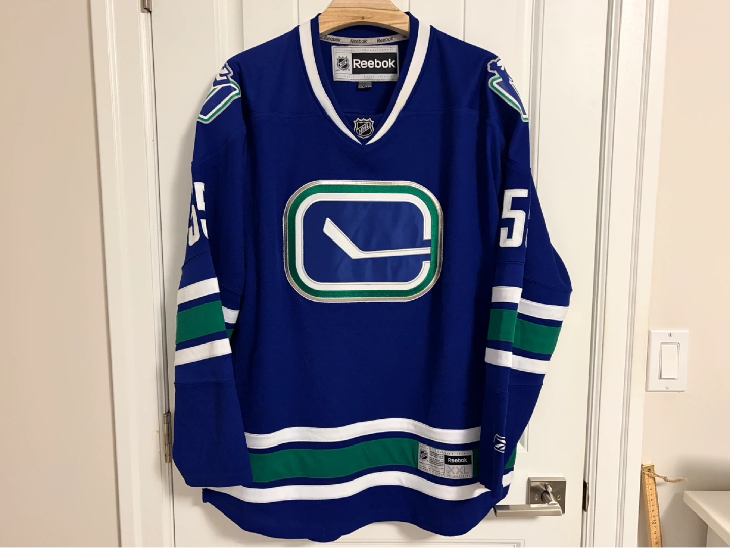 Authentic Reebok Canucks Henrik Daniel Les Sedins Jersey XXL - photo 4