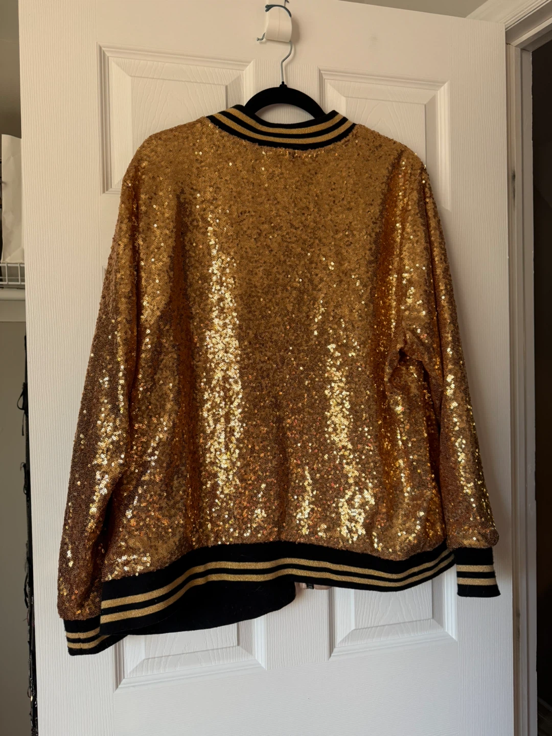 Torrid Gold Sequin Bomber Jacket Size 3x - photo 2