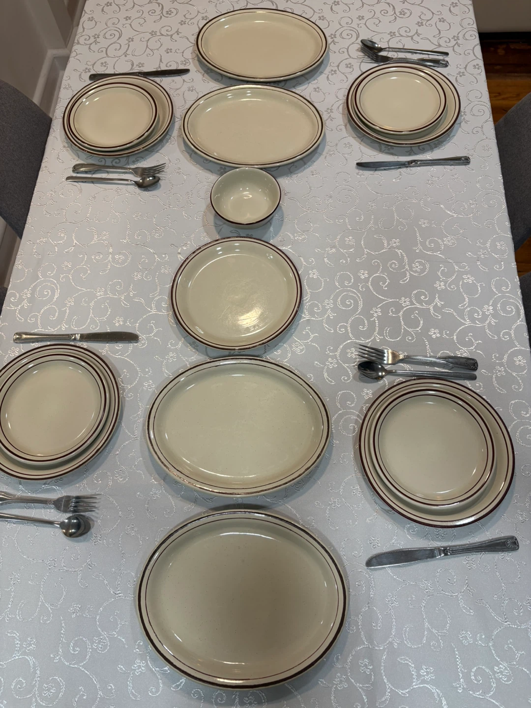 Yanco Dinnerware Set - Beige with Brown Trim - photo 2