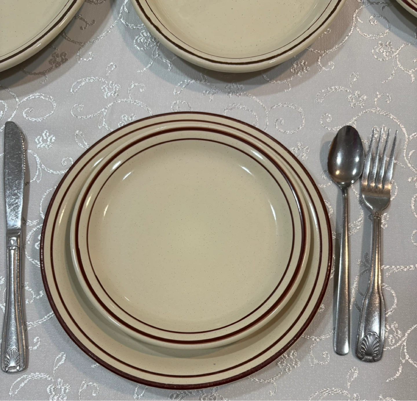 Yanco Dinnerware Set - Beige with Brown Trim - photo 4