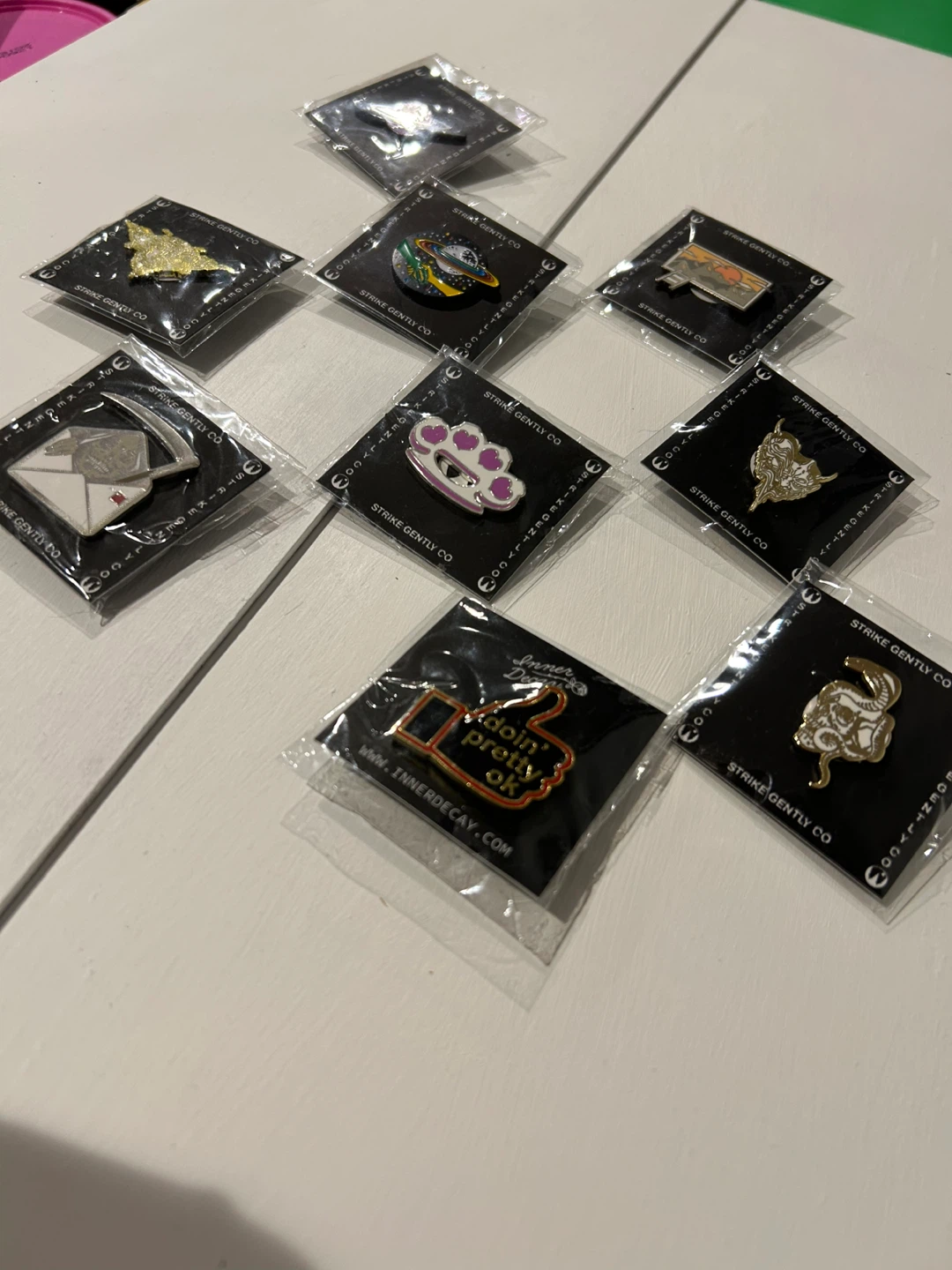 9 Enamel Pins - photo 5
