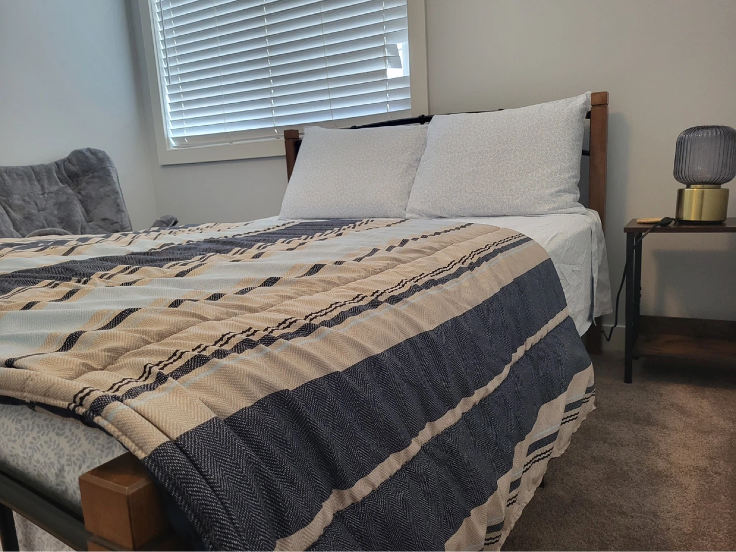 Full size beds - photo 2