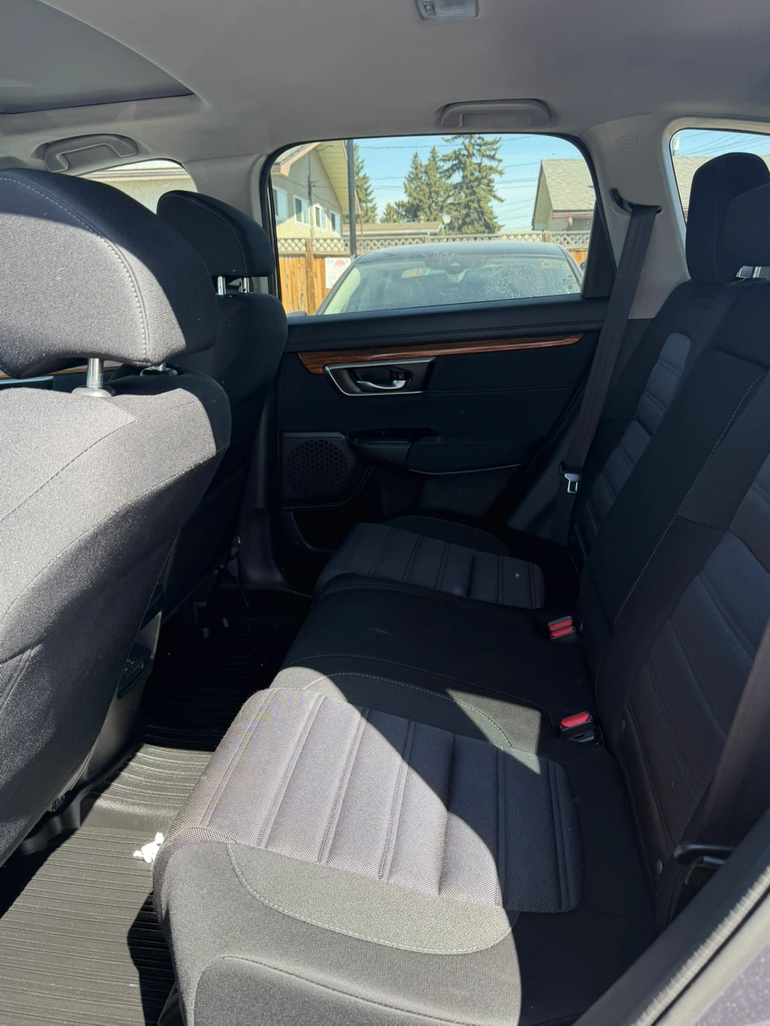 Grey Honda CR-V SUV - photo 5