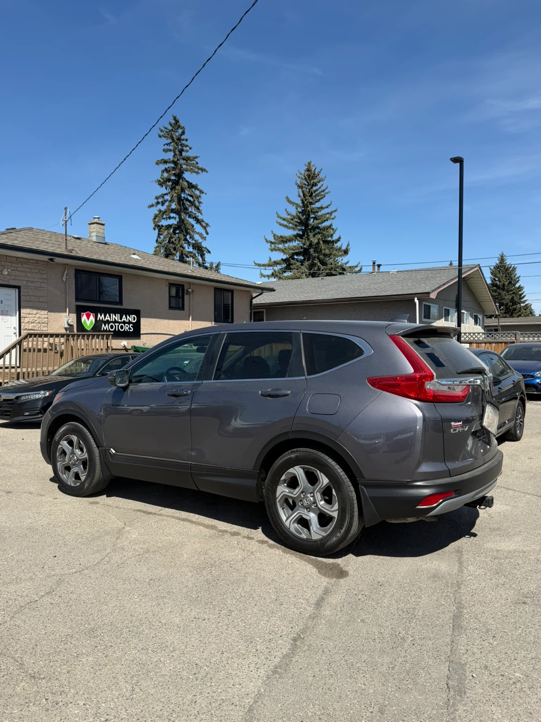 Grey Honda CR-V SUV - photo 3