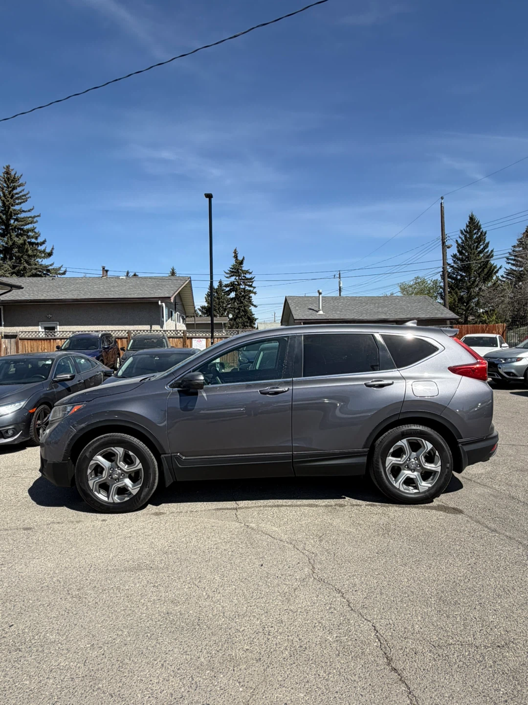 Grey Honda CR-V SUV - photo 4