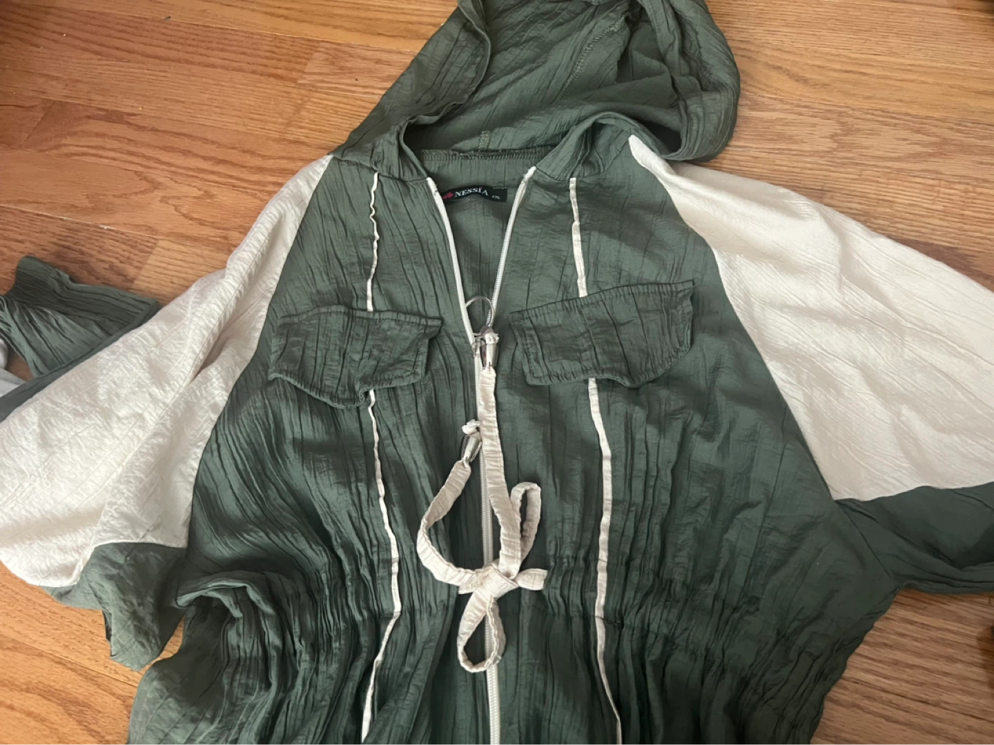 Nessa Women's Green & White Tracksuit Set - Size Medium - photo 4