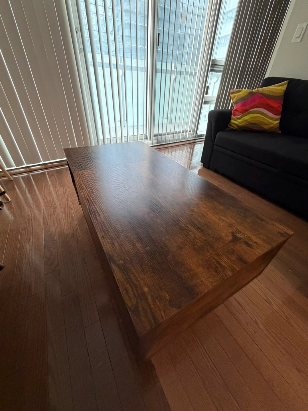 Lift-top Coffee Table with Storage