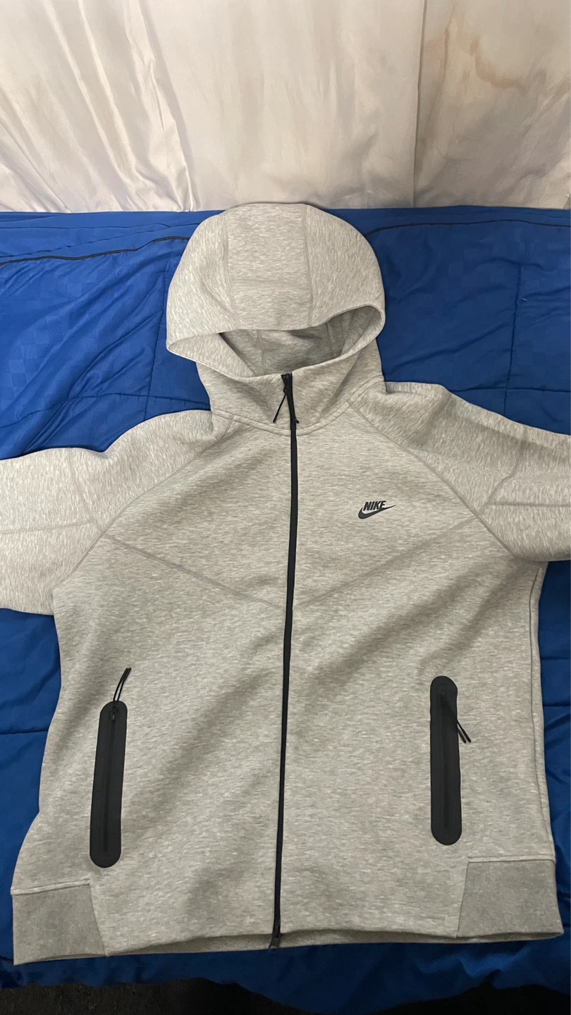 Nike Tech Fleece Full-Zip Hoodie