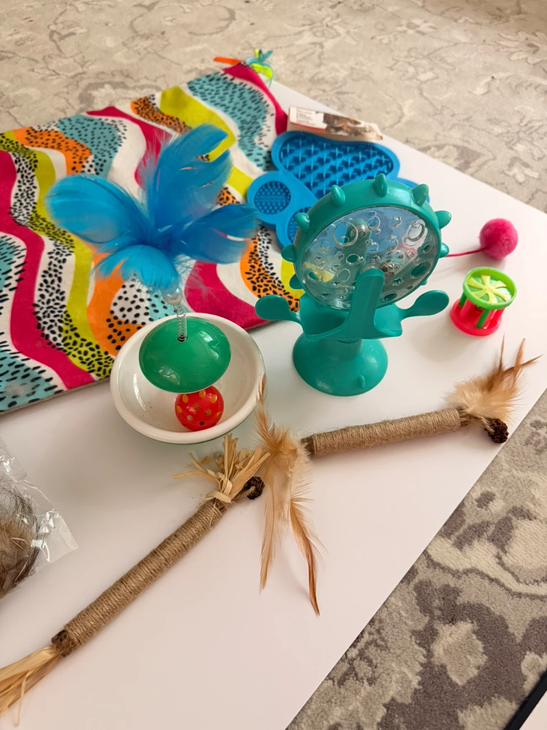 Assorted cat Toys & Accessories Bundle - photo 3