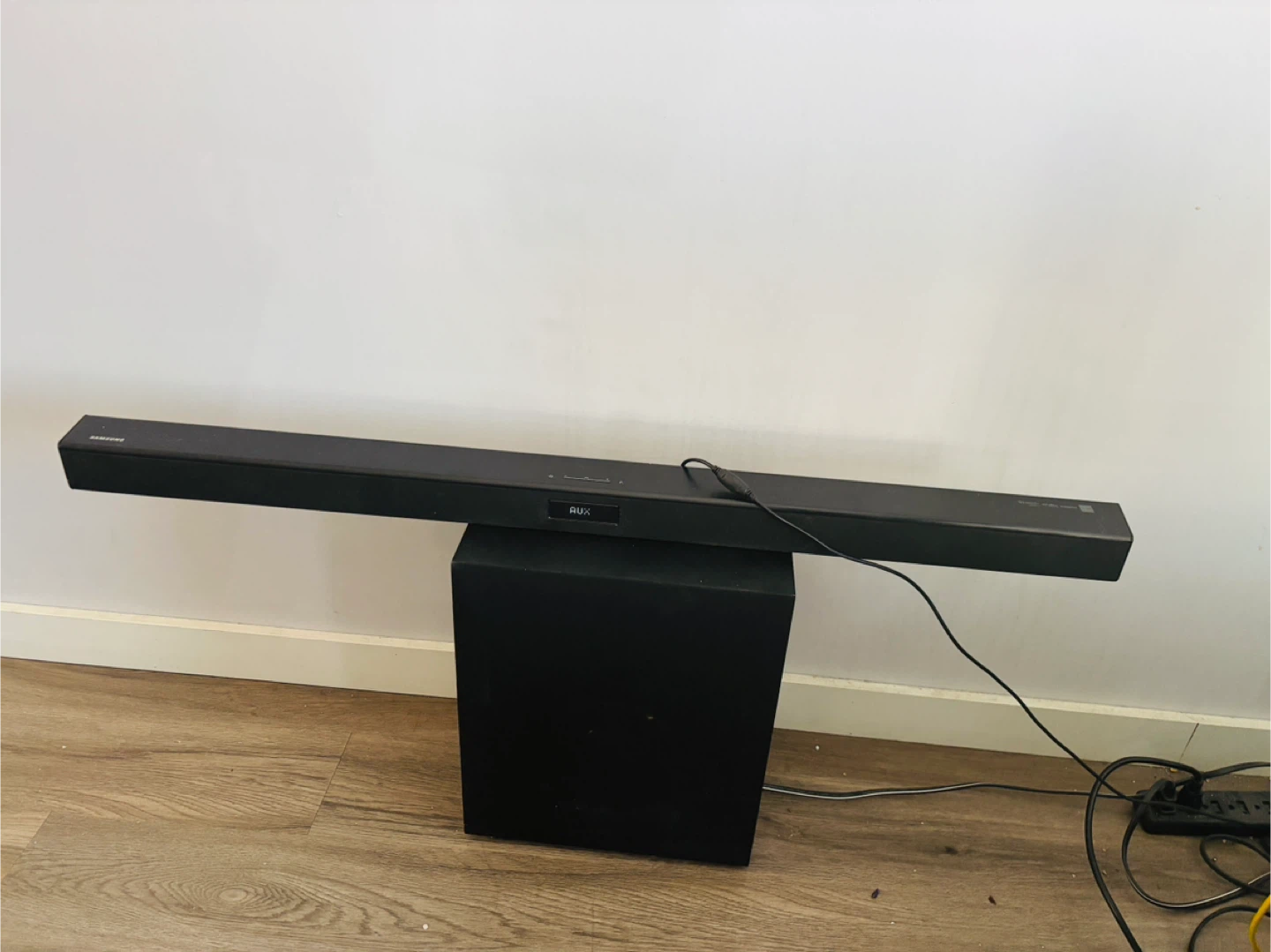 Samsung Soundbar with Subwoofer - photo 2