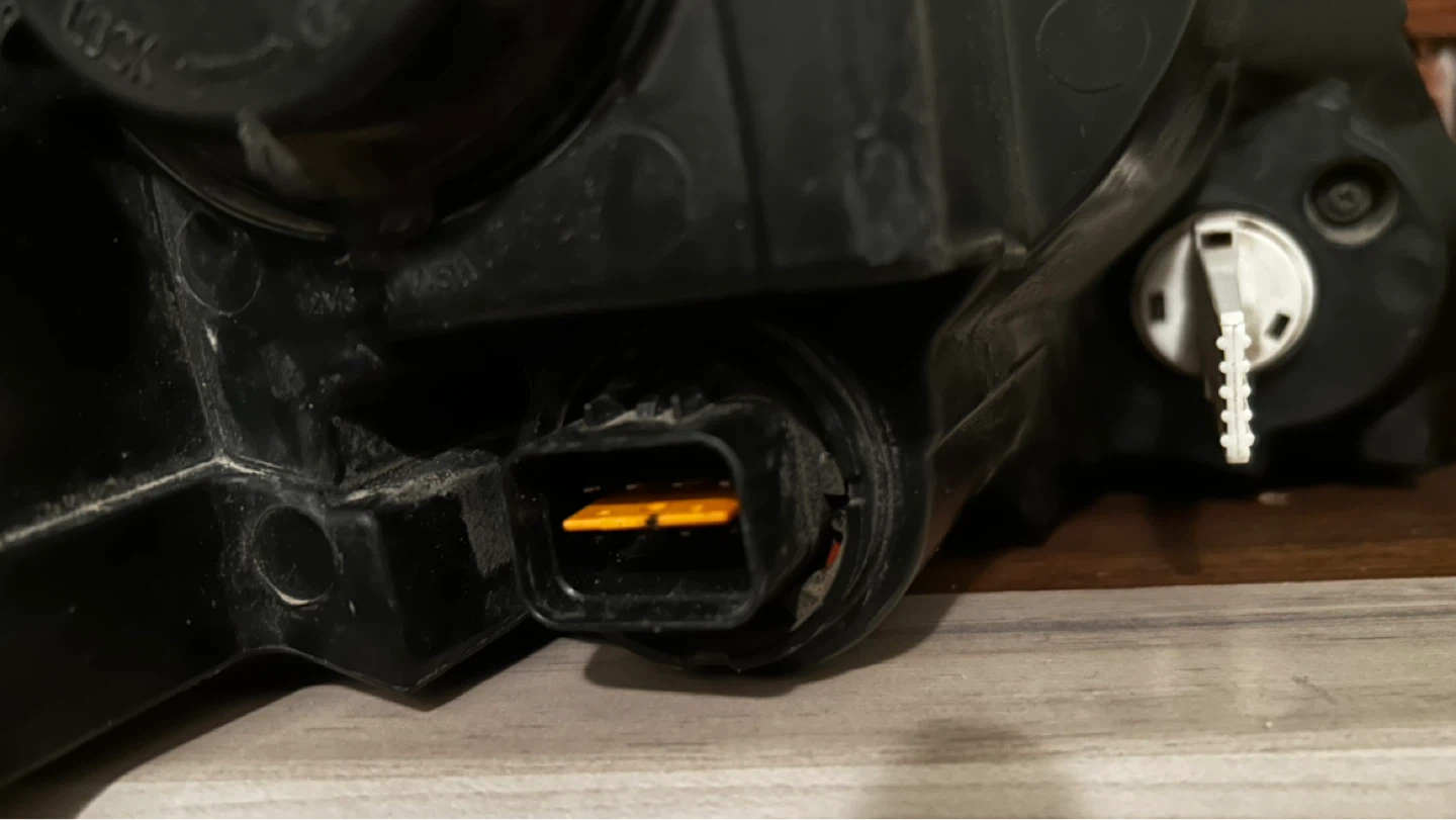 2011 - 2014 Kia optima Headlight Assembly - photo 5