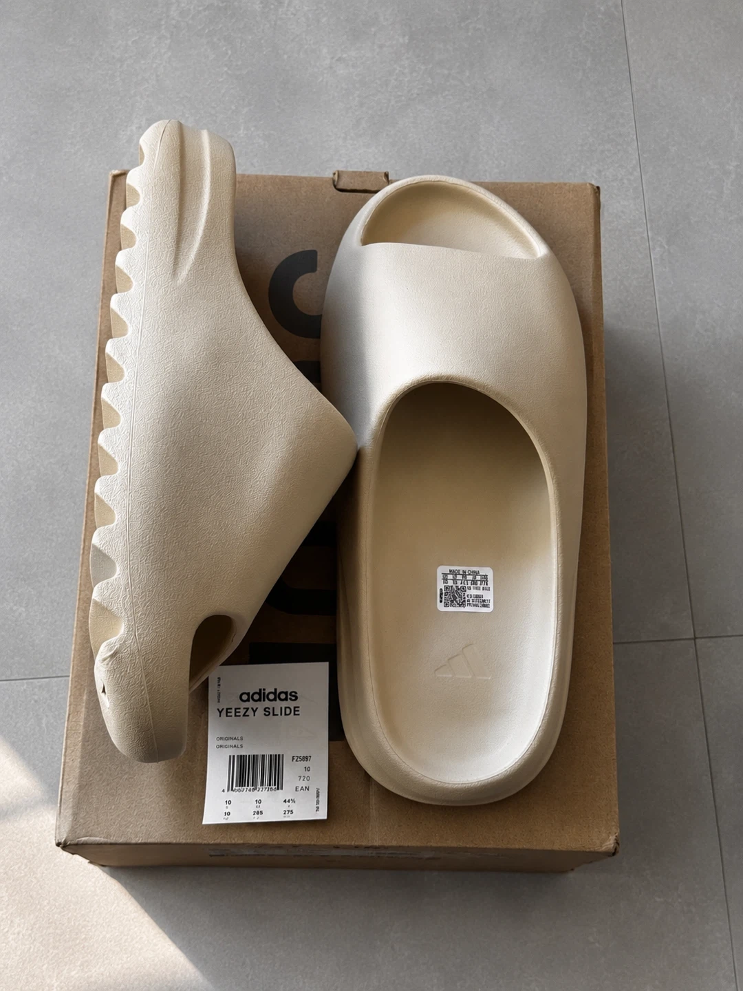 Foam White Yeezy Slides