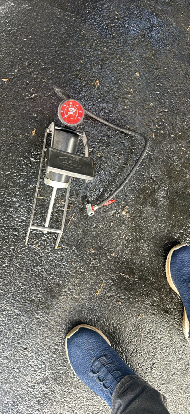 Bell Bicycle Floor Pump with Gauge