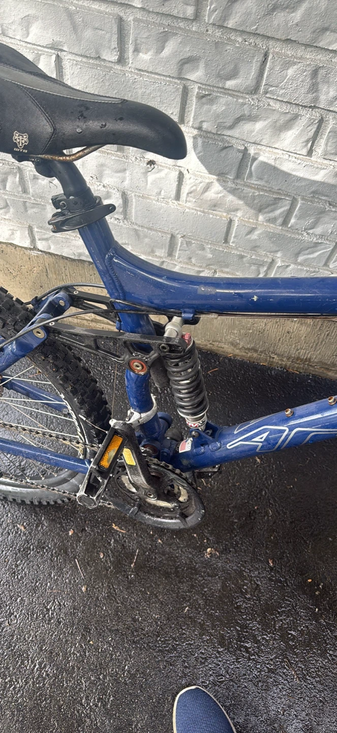 Giant Full Suspension Mountain Bike - photo 4