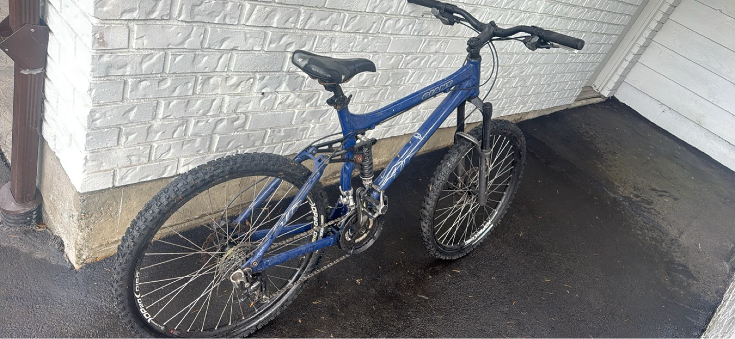 Giant Full Suspension Mountain Bike - photo 2