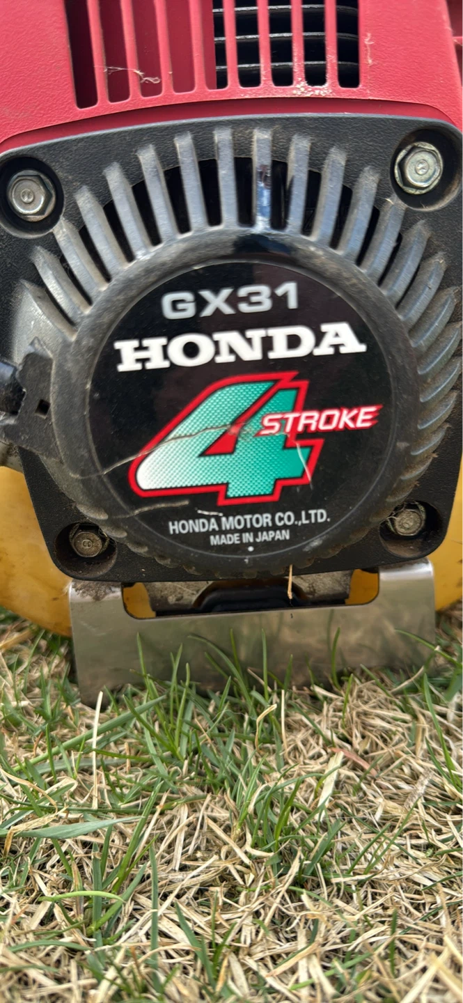 Honda GX31 4-Stroke String Trimmer