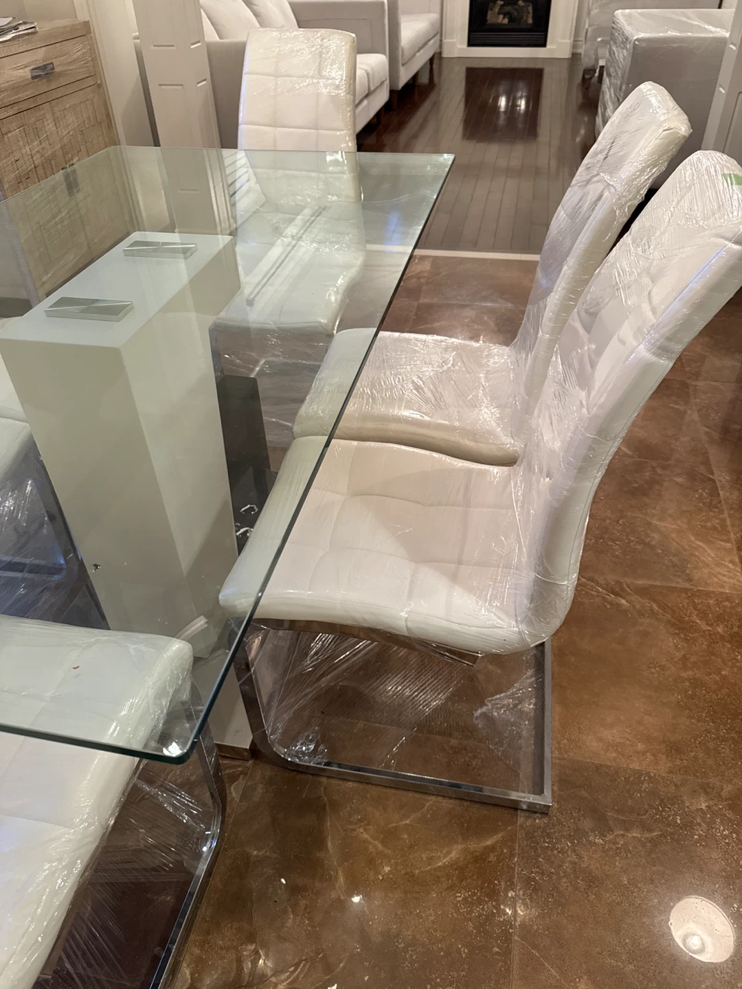 Glass Dining Table with 6 White Faux Leather Chairs - photo 4