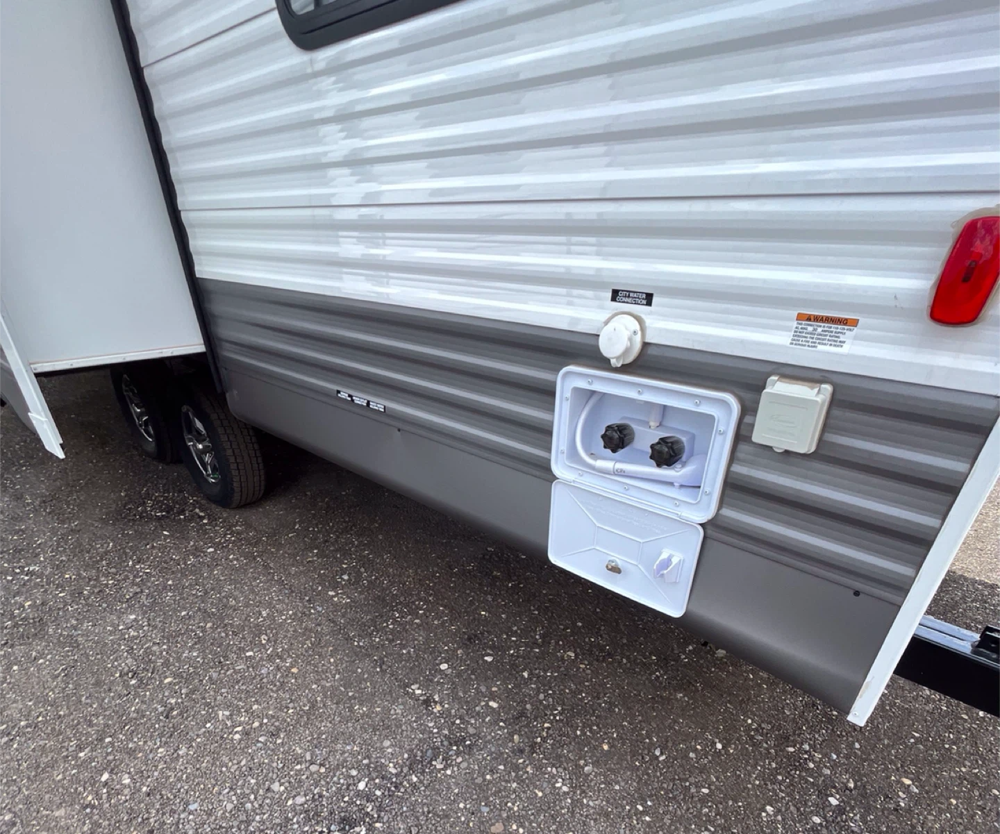 Shasta Travel Trailer - photo 4