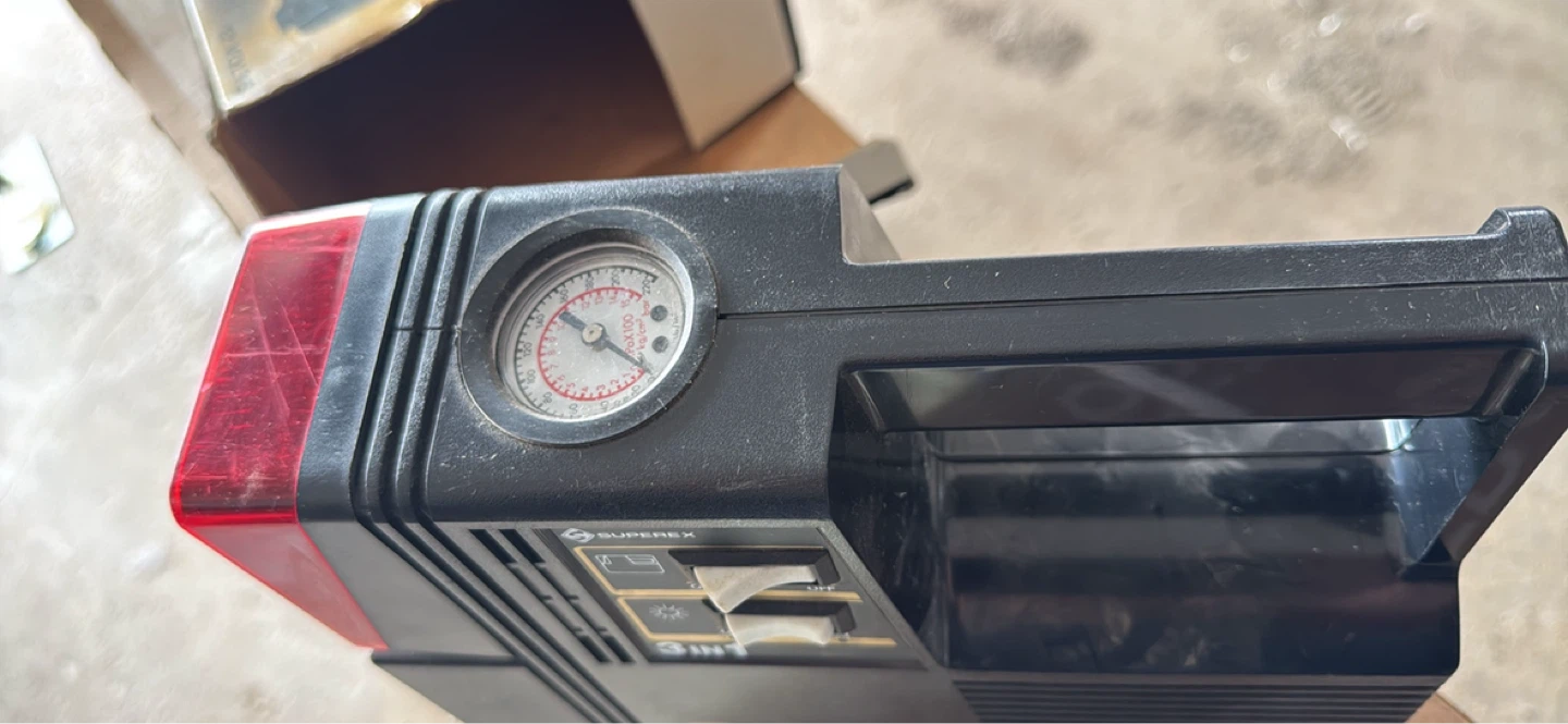 Superex 3-in-1 Air Compressor with Light - photo 3