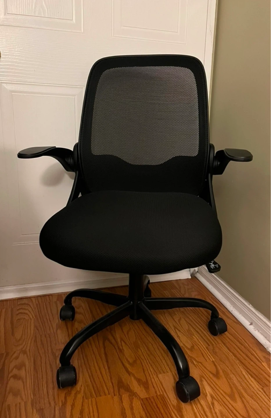 Ergonomic Mesh Office Chair - photo 2
