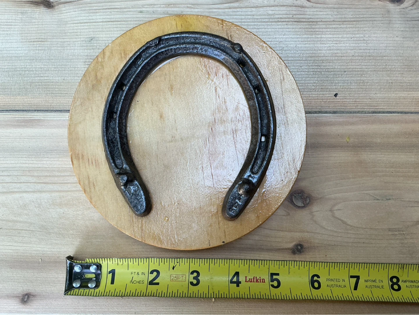 Antique Horse Shoe on Wood Plaque ! - photo 3