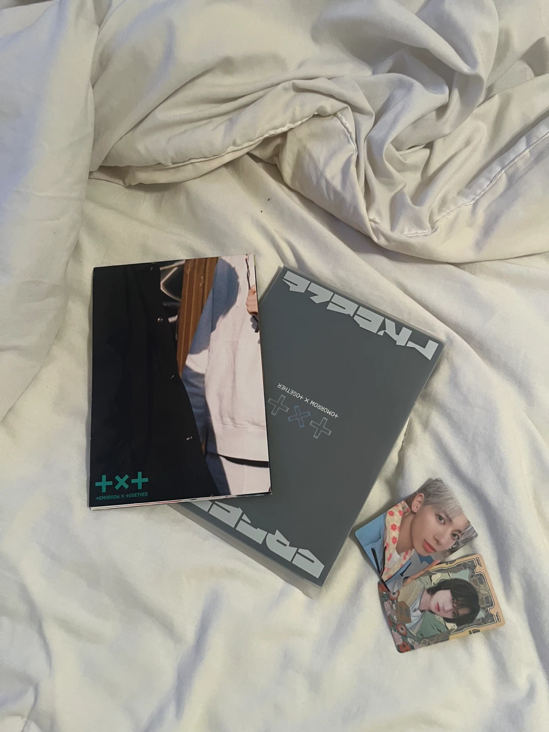 TXT freeze and blue hour albums