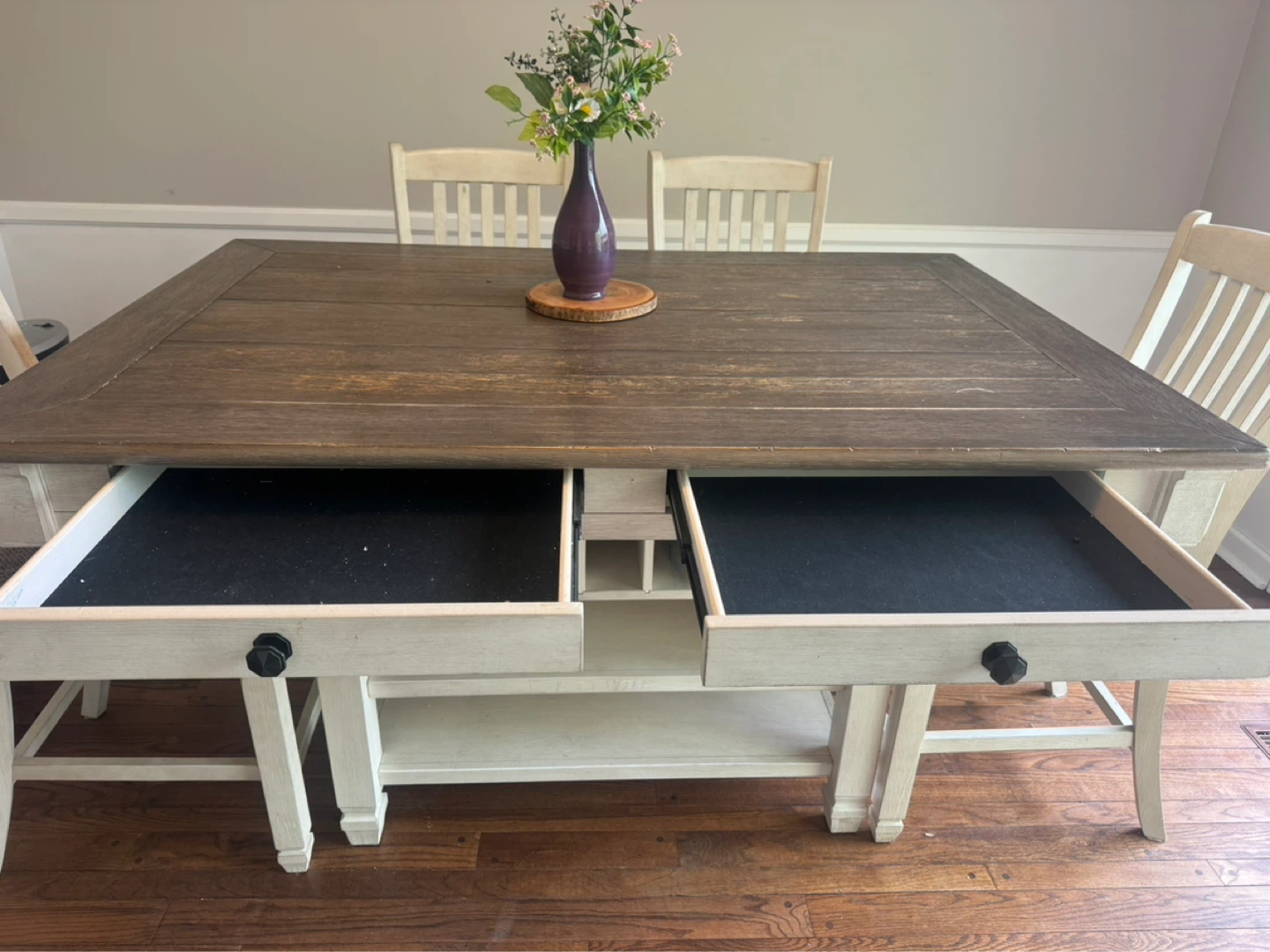 Dining table, 6 chairs and hutch. Matching set - photo 3