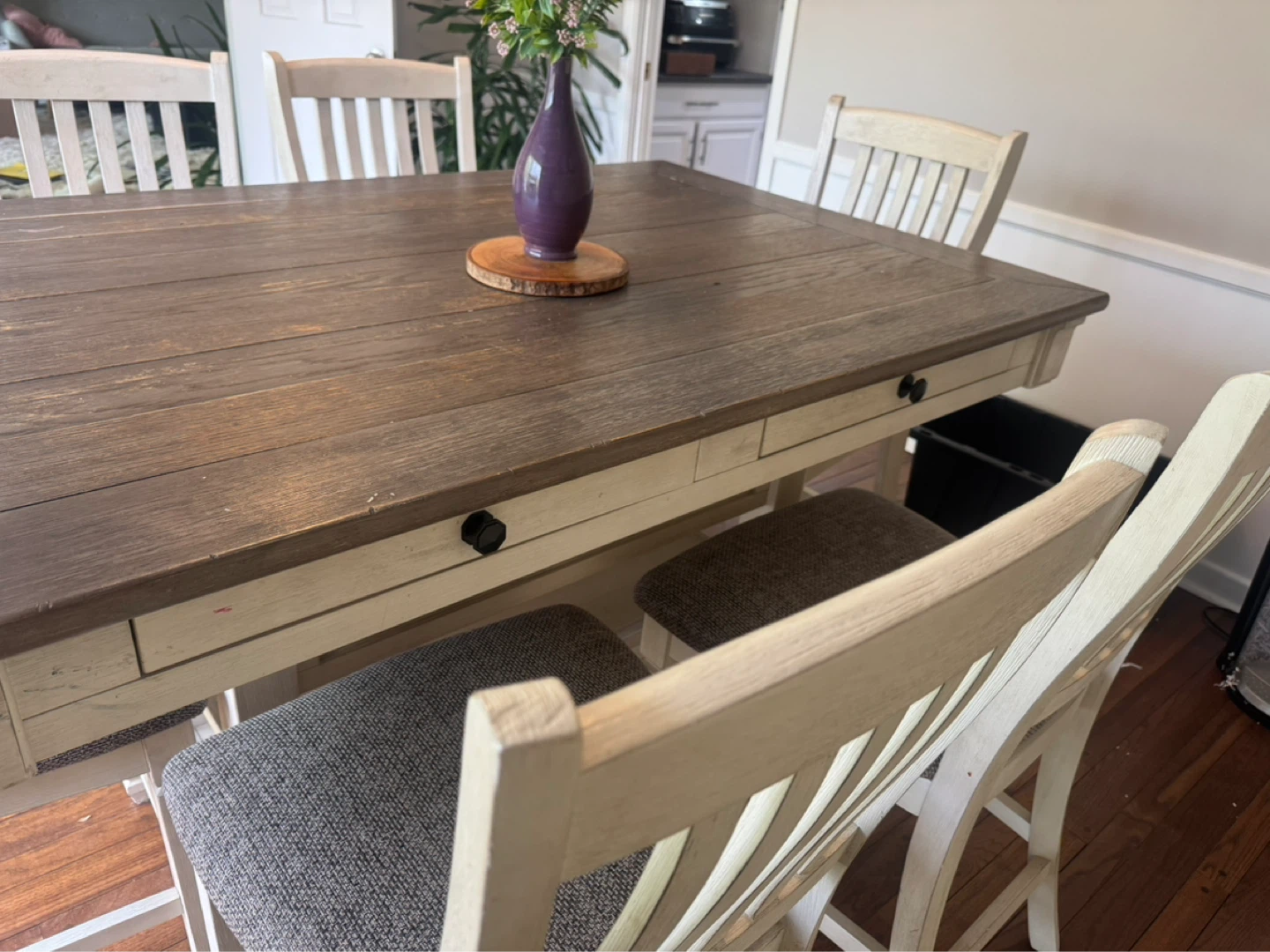 Dining table, 6 chairs and hutch. Matching set - photo 4