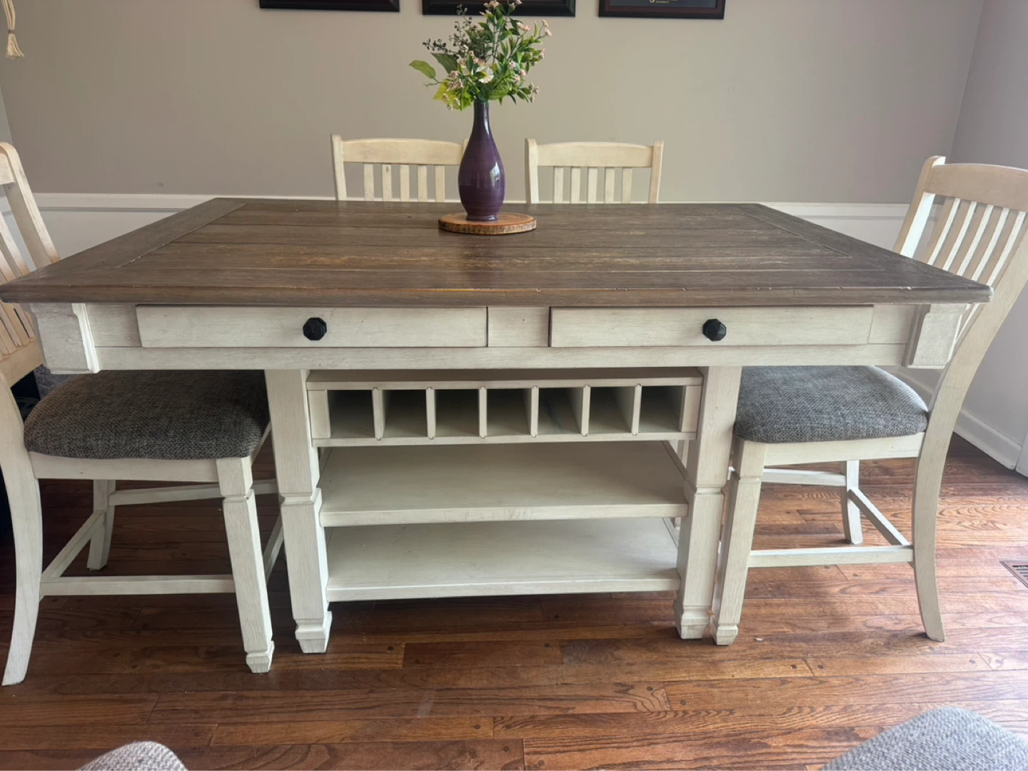 Dining table, 6 chairs and hutch. Matching set - photo 2