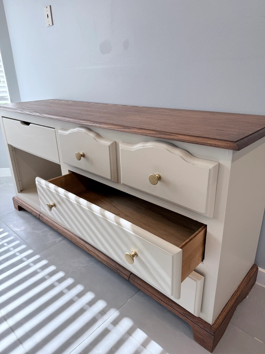 Dresser/Media Console - photo 2