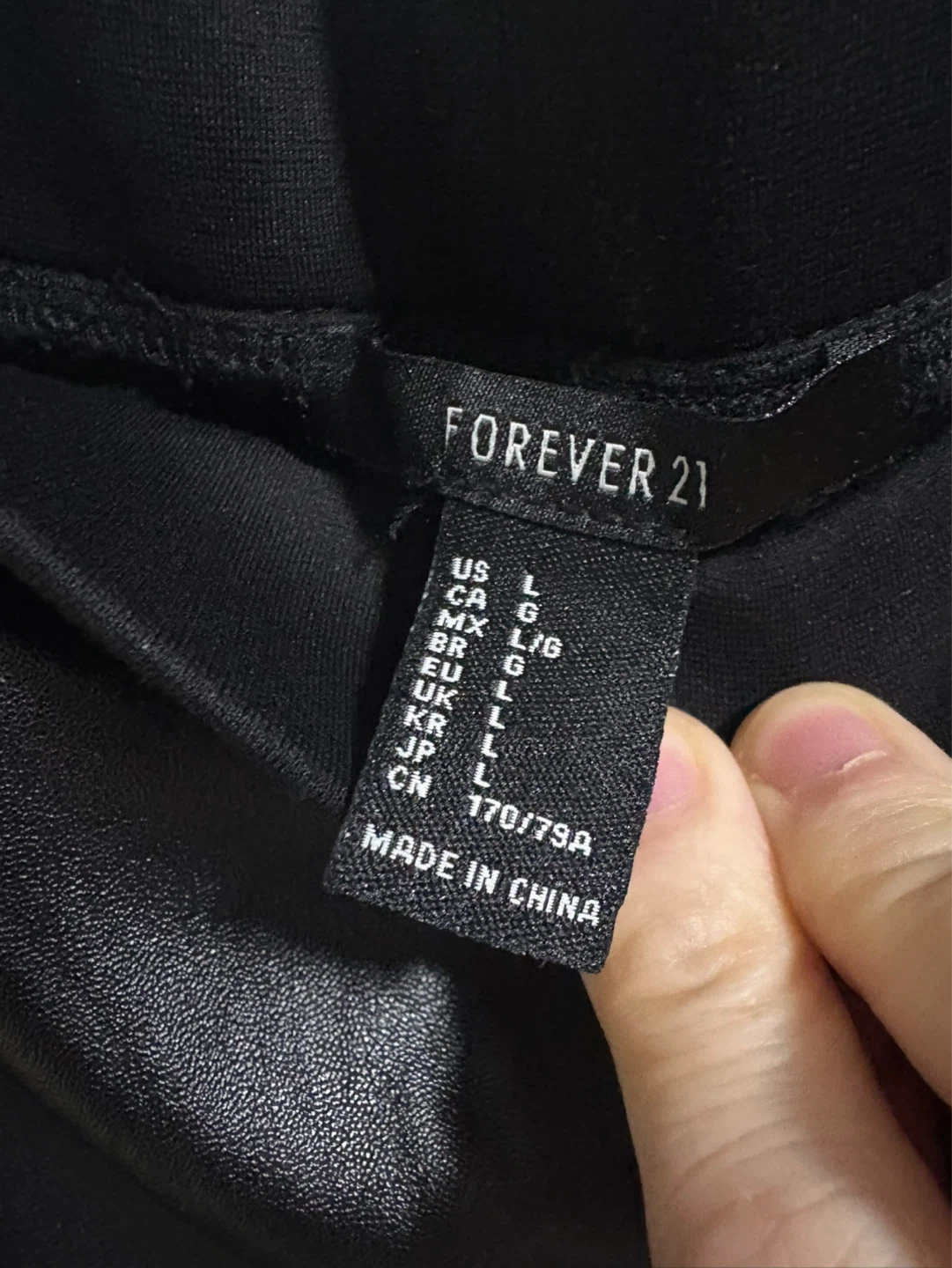 New Forever 21 Faux Leather Pants Black Size L - photo 4