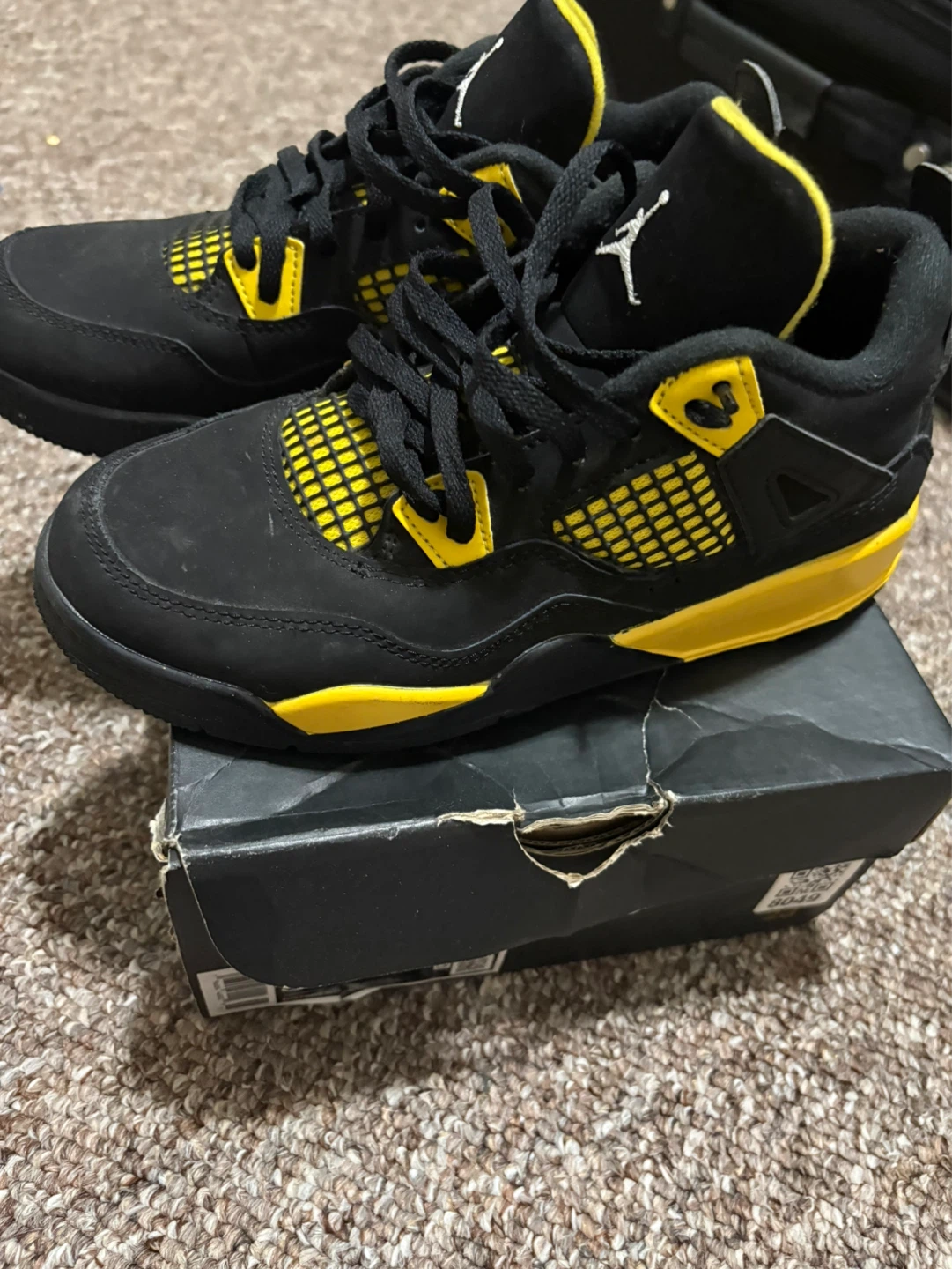 Jordan 4 Retro (PS) Black Yellow Shoes Size 3Y - photo 3
