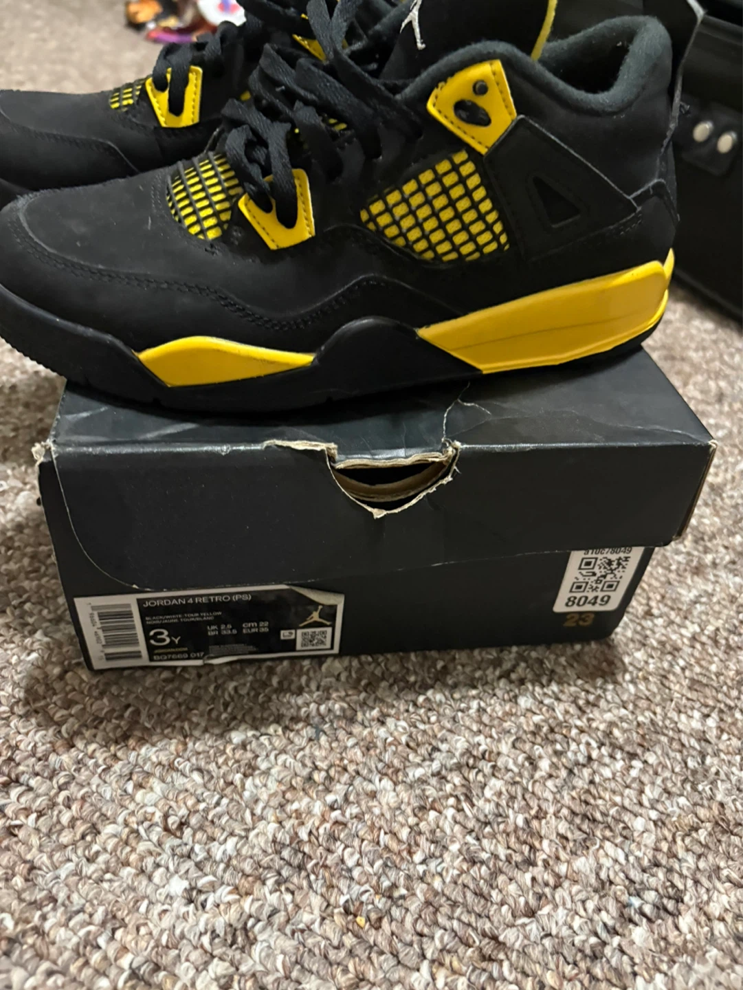 Jordan 4 Retro (PS) Black Yellow Shoes Size 3Y - photo 4