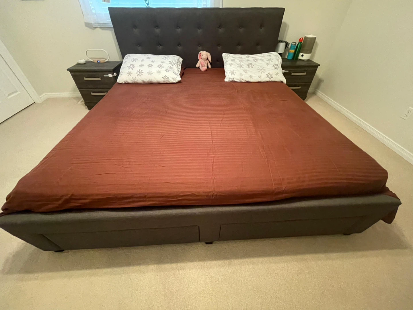 Dark Grey Tufted Headboard Platform Bed Frame